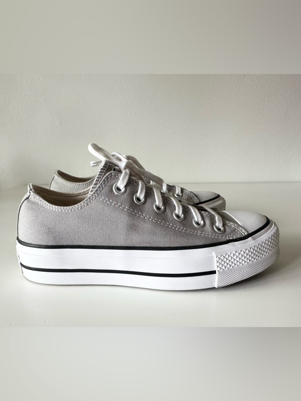Converse Chuck Taylor All Star Lift Platform Low Top Gravel Grey - Size 8